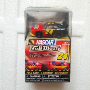 2011 Jeff Gordon #24 Nascar Full Blast Pull Back 1:64 Scale Car Unopen